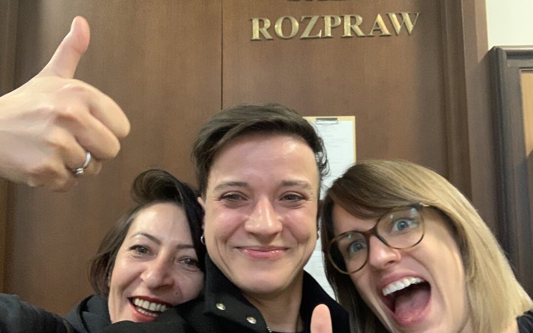 Journalist convicted of attacking police while covering Polish abortion protests acquitted on appeal