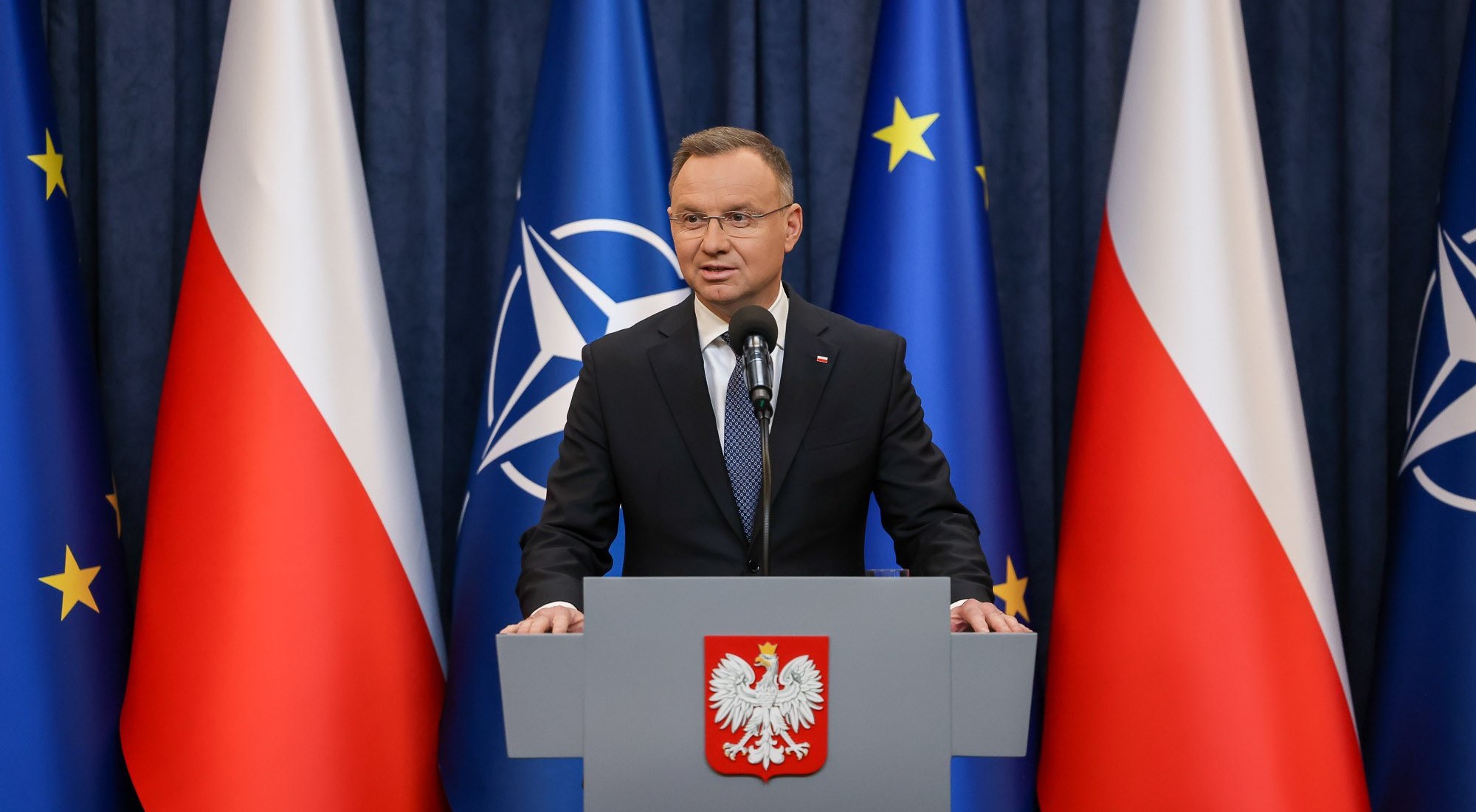 Polish president delays appointing new government, Poland