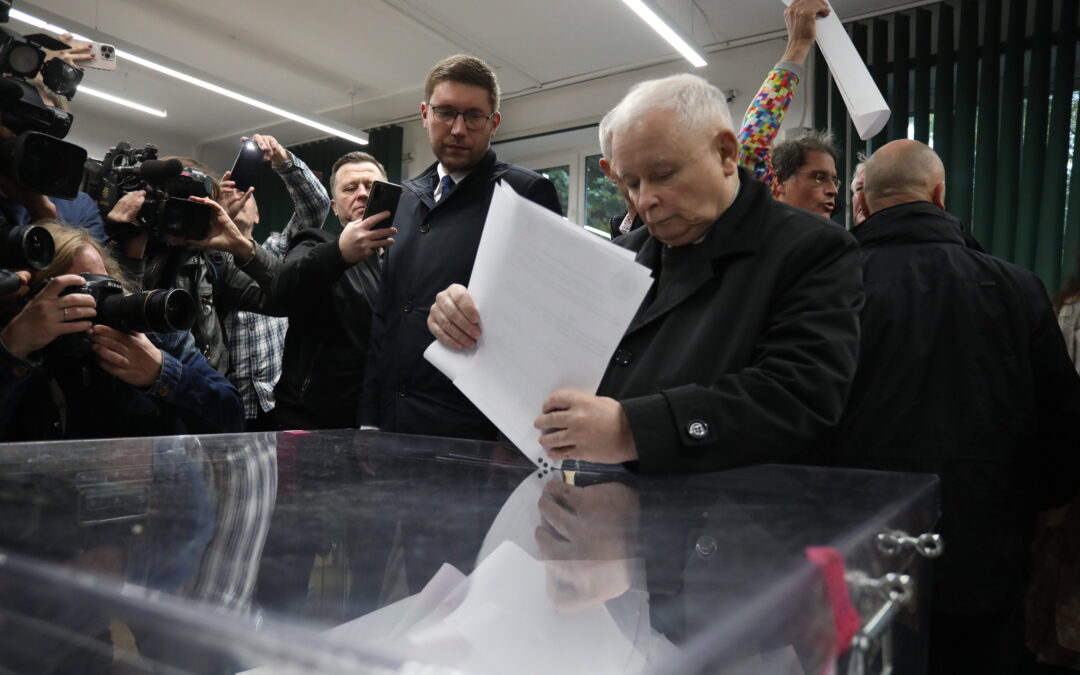 Exit poll: Polish government’s referendum invalidated by low turnout