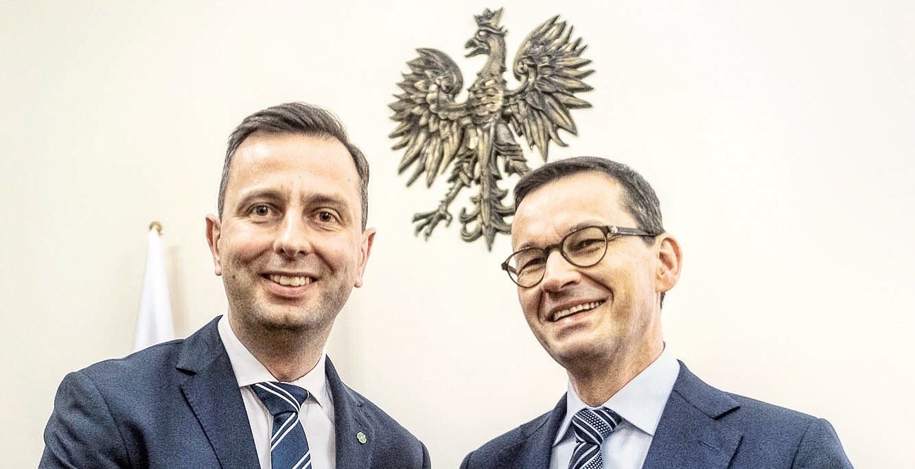 Premier Polski jest gotowy zaoferować swoją rolę przedstawicielowi opozycji, aby utrzymać partię rządzącą przy władzy