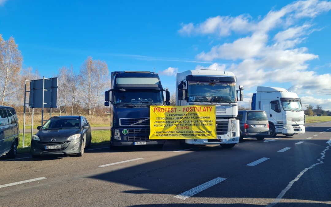 Polish truckers extend protest to 24-hour blockade of fourth crossing with Ukraine