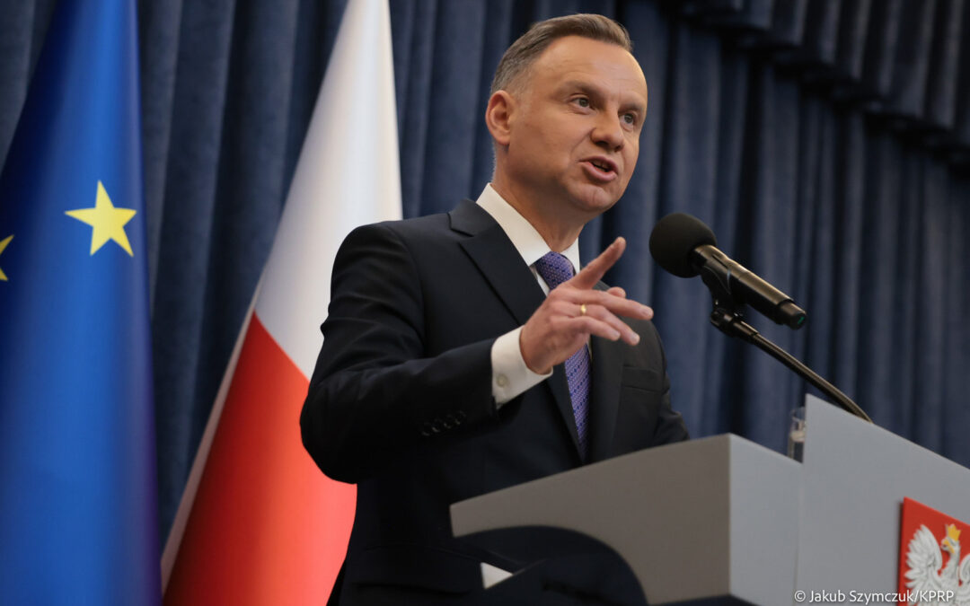Government takeover of public media violated constitution, says Polish president