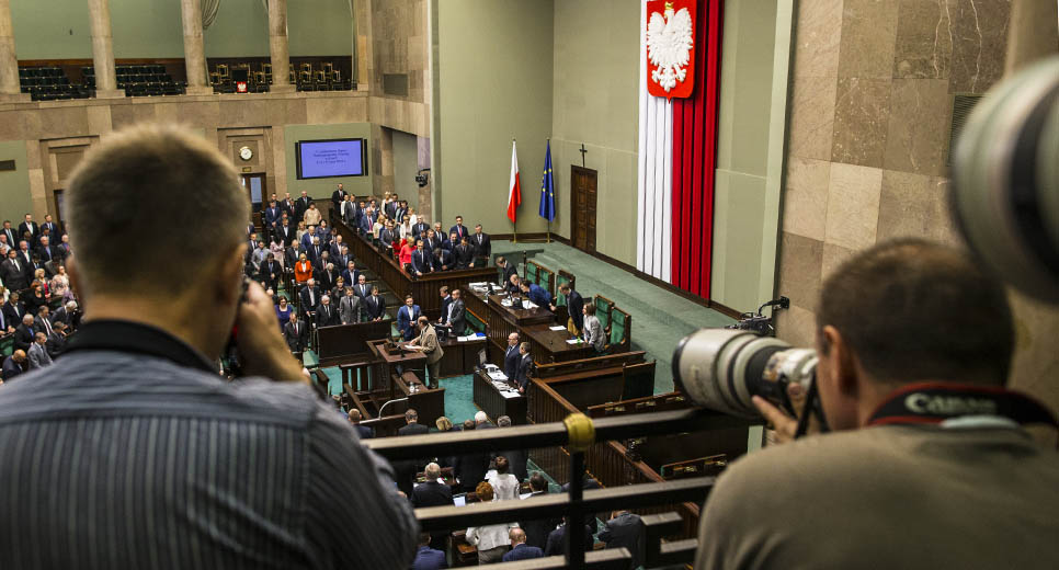 Kino Warszawskie pokazuje transmisję na żywo z obrad Sejmu w związku ze zmianą rządu