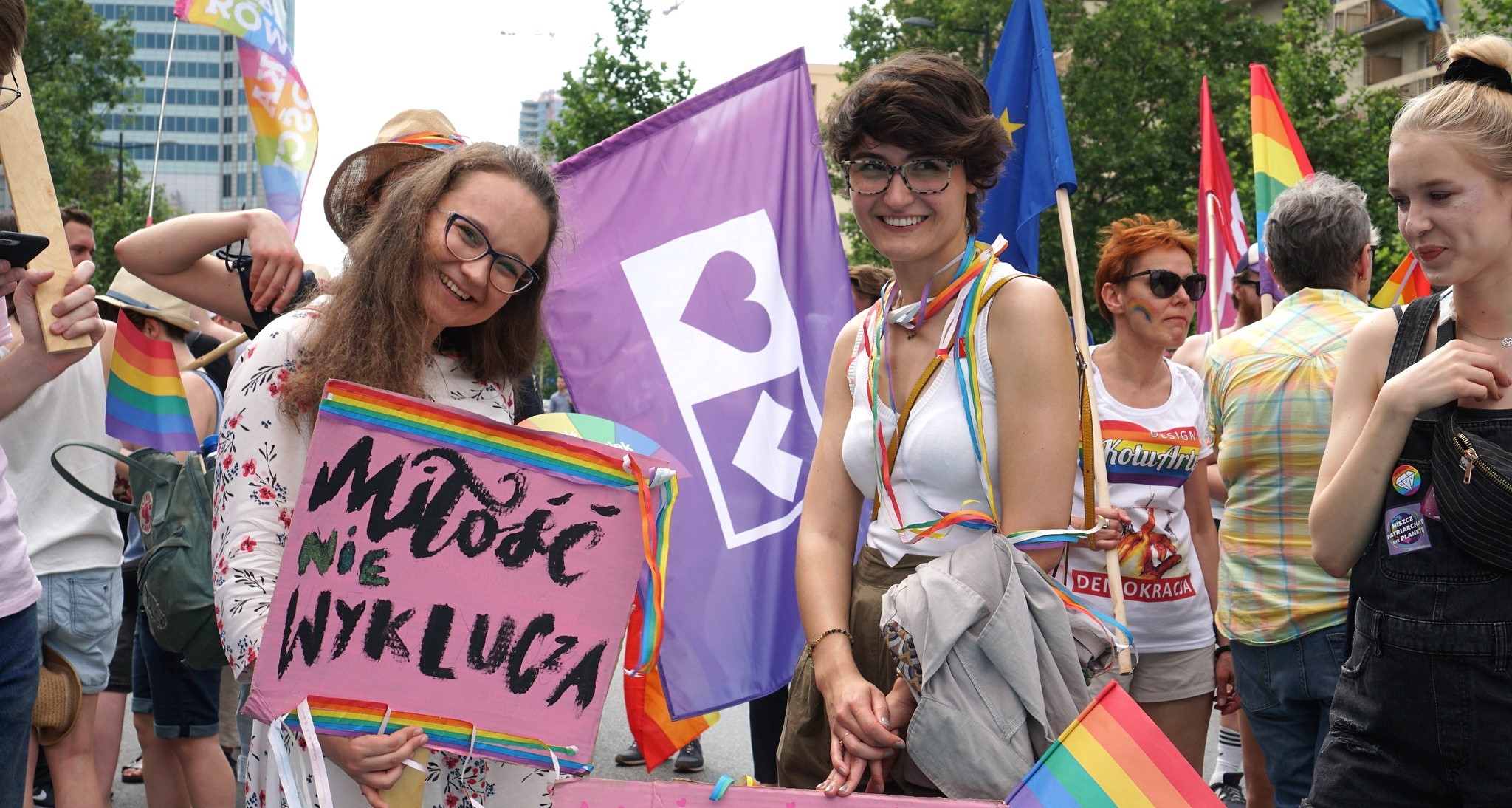 Nowa polska koalicja rządowa przedstawia plany wprowadzenia związków partnerskich osób tej samej płci