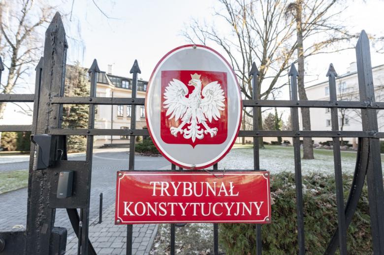 Polish government unveils planned overhaul of “defective” constitutional court