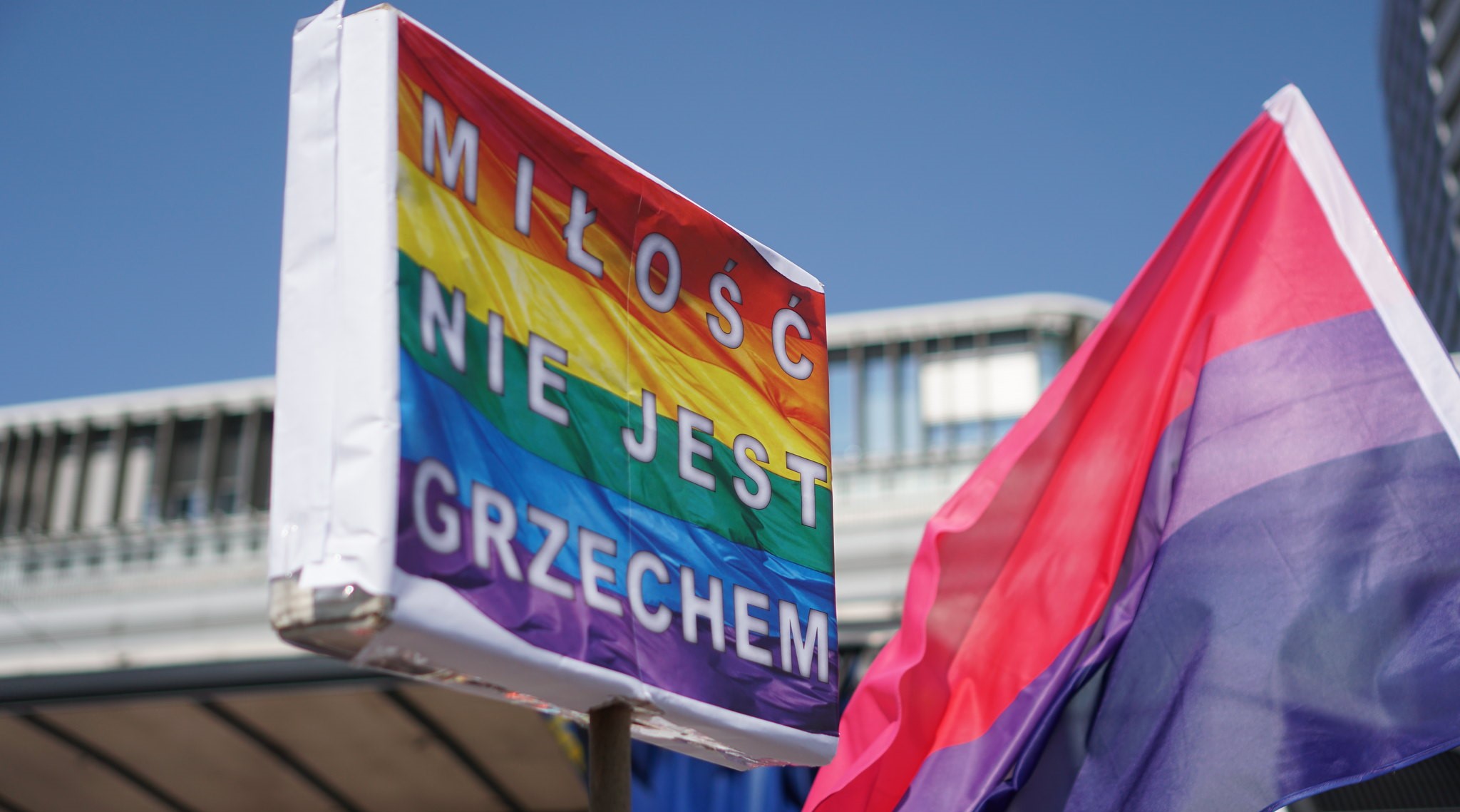 W Polsce odbywa się pierwsze kościelne błogosławieństwo par tej samej płci