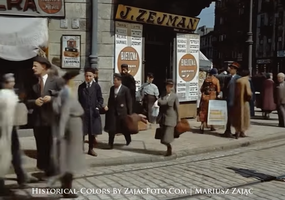 AI creates film of historic Warsaw from old photographs