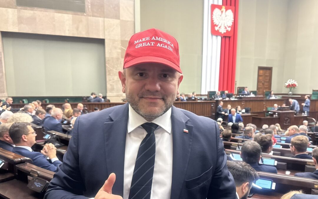 Polish opposition chant Trump’s name in parliament after US election victory