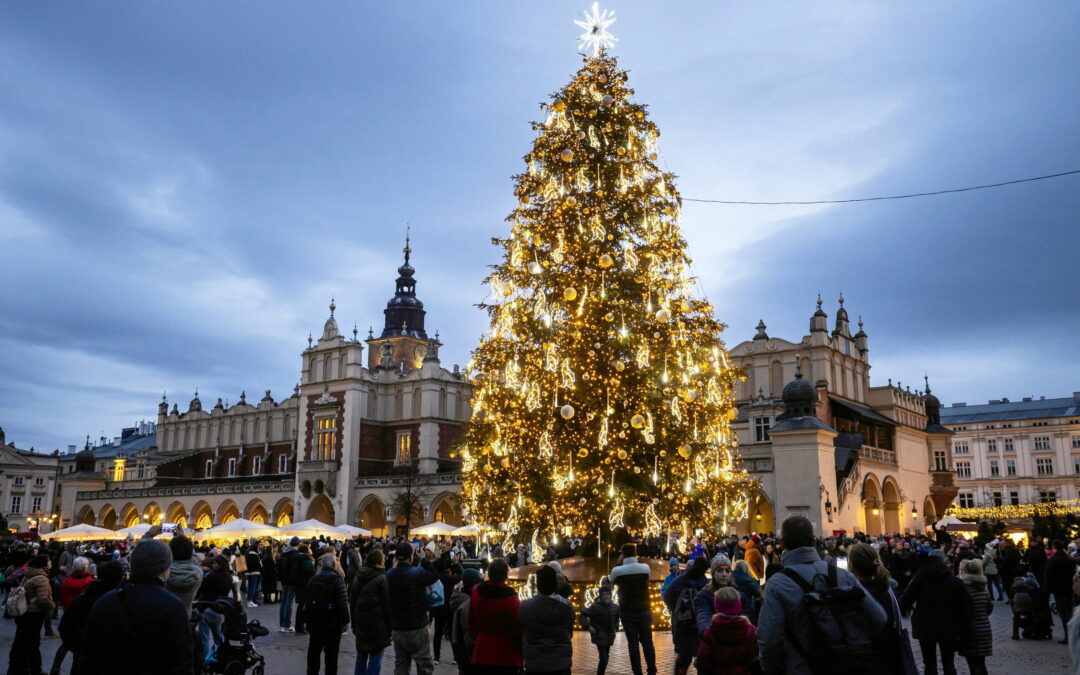 Kraków’s Christmas tree named “most iconic in the world”