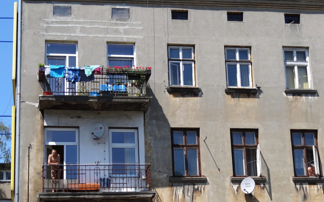 Polish government ministers clash over cuts to social housing budget
