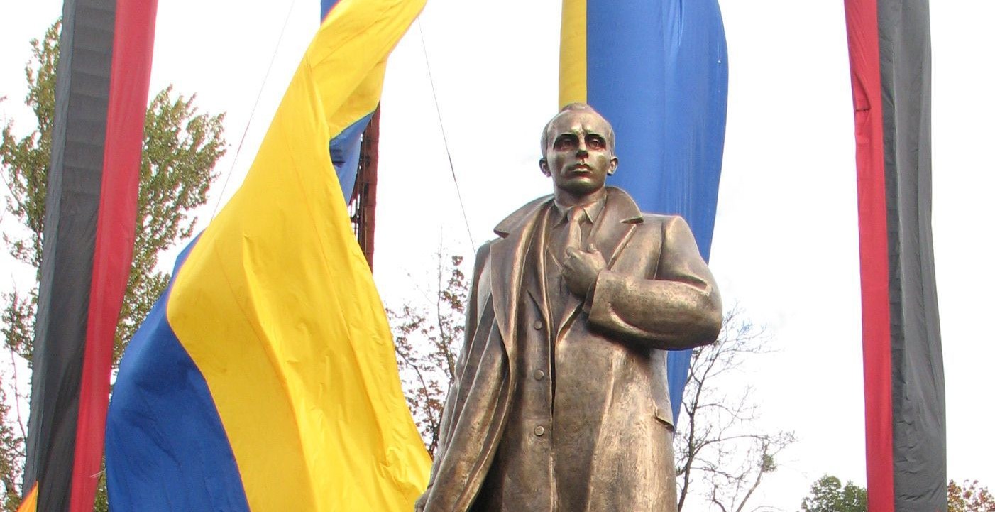 Polish presidential candidate clashes with Ukrainian mayor over monument to  “genocidal” Bandera | Notes From Poland
