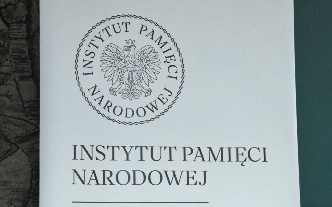 Court reinstates historian fired from state body over involvement in website critical of its president