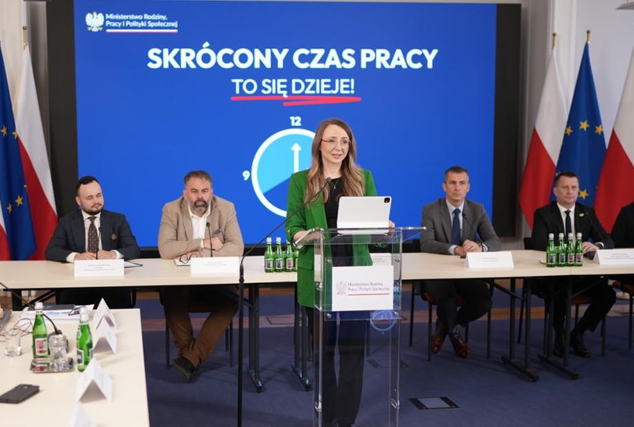 Poland to launch shorter working week pilot programme