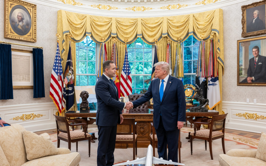 Trump meets Polish opposition presidential candidate at White House