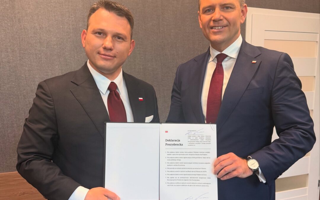 Polish opposition presidential candidate signs far-right leader’s list of demands