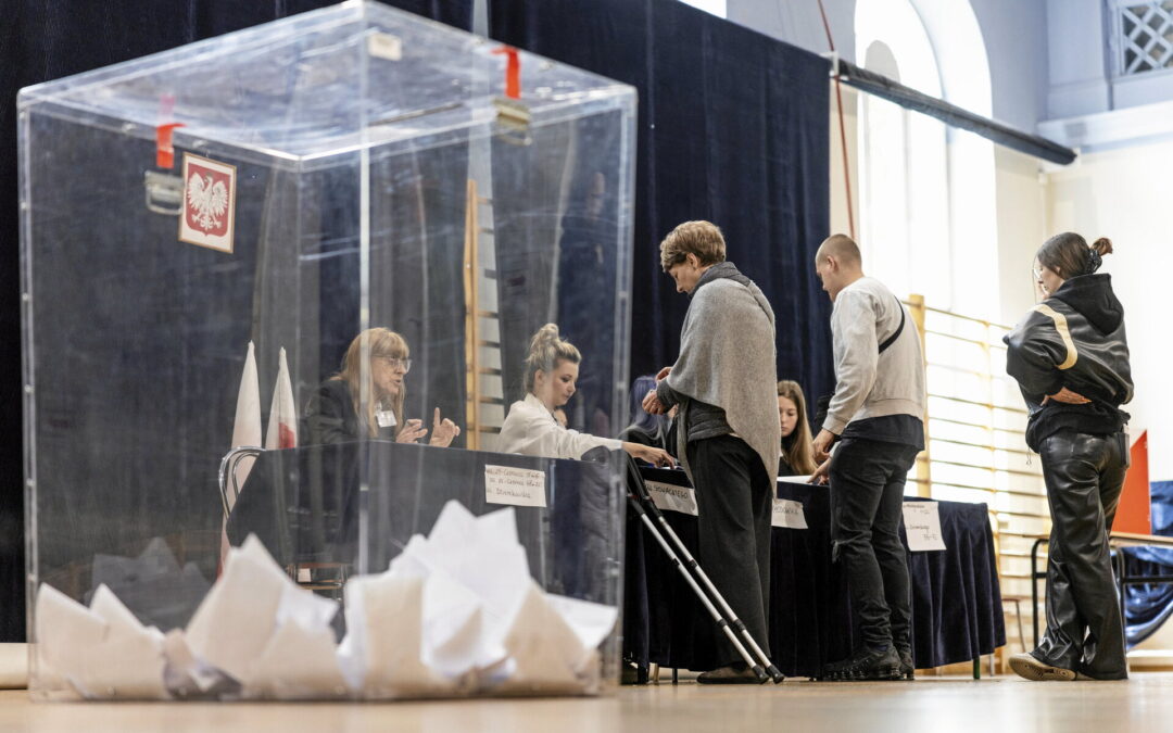 Exit poll: government-aligned Trzaskowski and opposition-backed Nawrocki set for presidential run-off