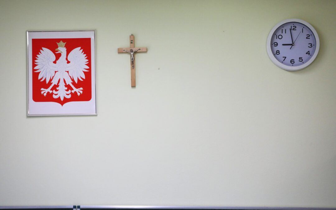 Government’s removal of religion grades from student averages unconstitutional, rules Polish top court