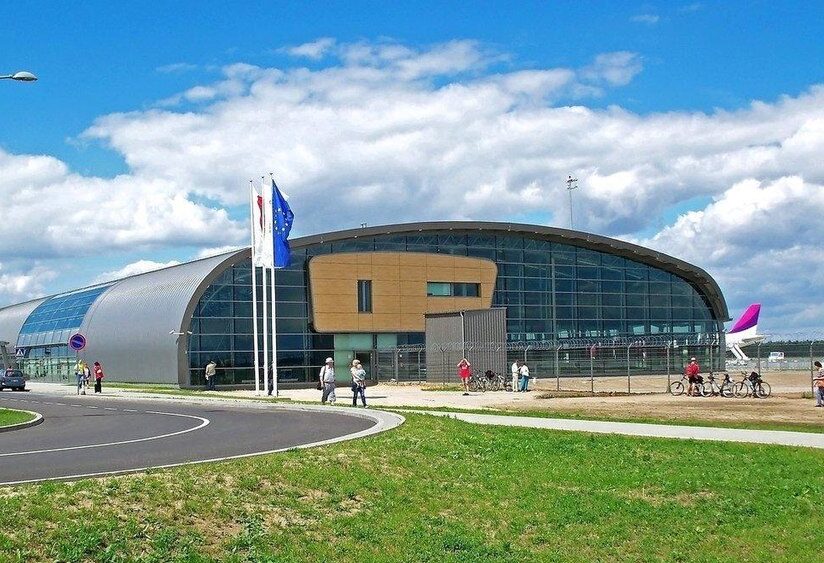 Ryanair to invest $400 million in Warsaw Modlin Airport, triple passenger traffic by 2030