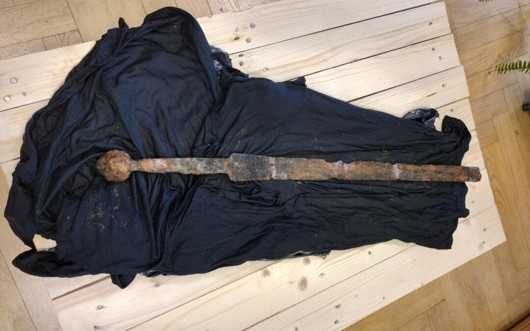 Polish fisherman finds medieval sword in Warsaw river