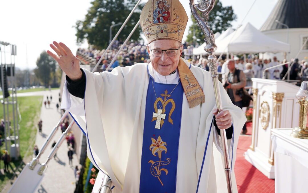 Poland complains to Vatican over bishops’ anti-government and anti-migrant remarks
