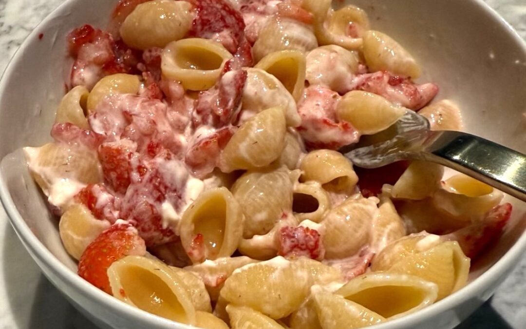 Polish tennis star Świątek baffles Brits with favourite dish of pasta and strawberries