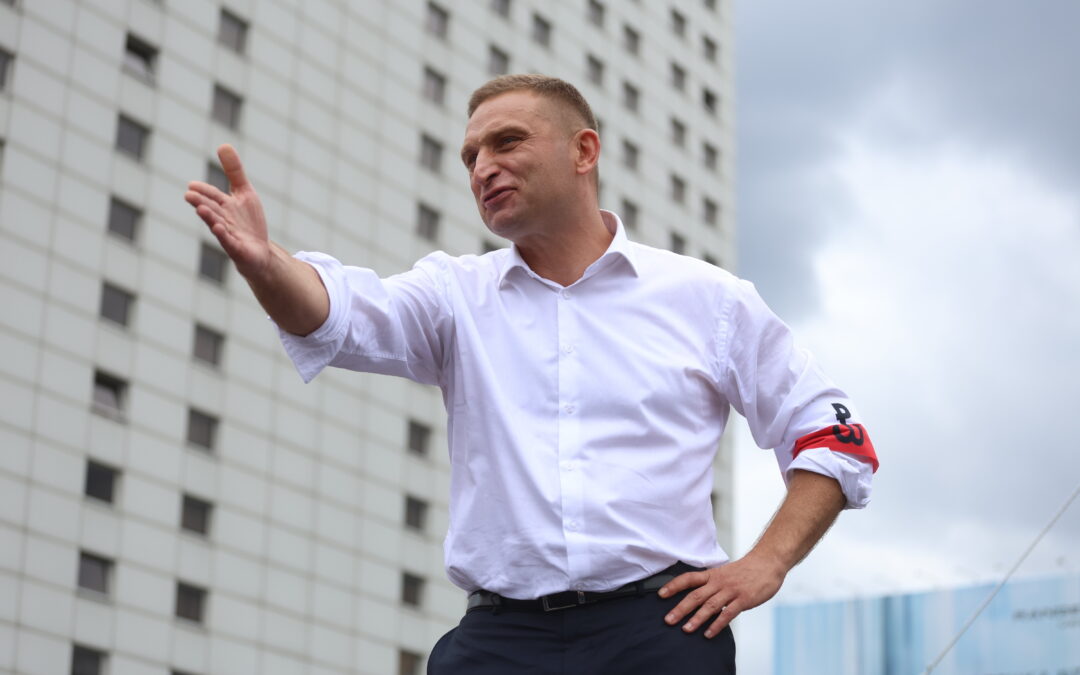Polish president partially pardons nationalist leader over attack on female abortion protester
