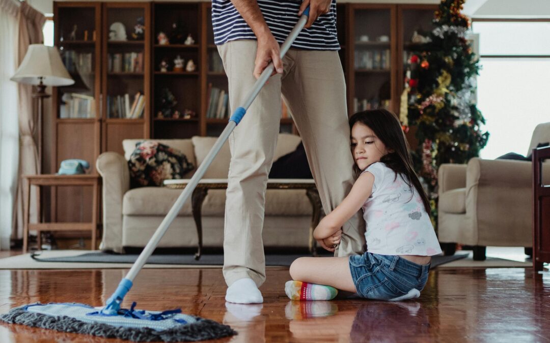 Gender gap in unpaid domestic work narrows in Poland as men spend more time on chores