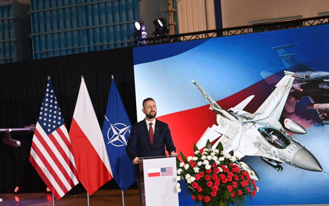 Poland signs $3.8bn deal with US for modernisation of entire F-16 fleet