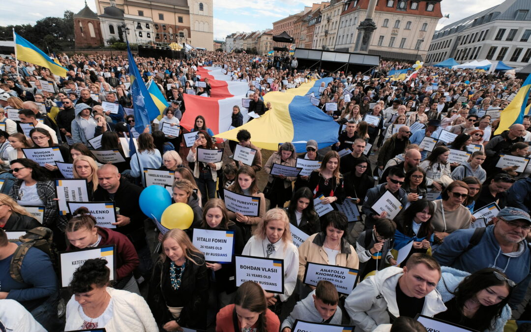 Thousands celebrate Ukrainian Independence Day in Warsaw as president sends Kyiv letter of support