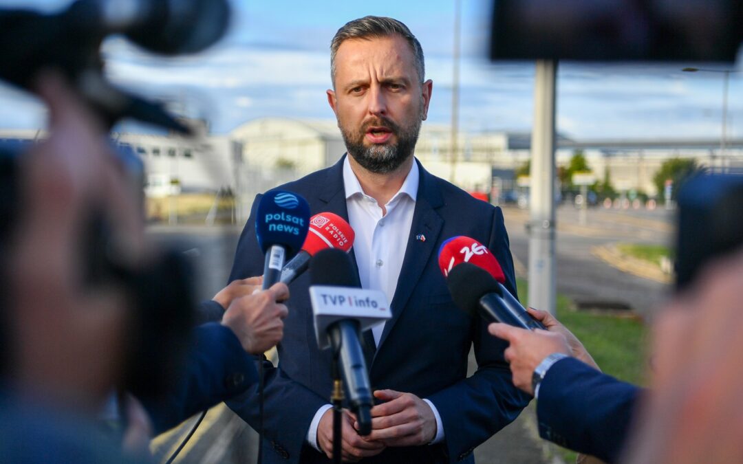 Poland shoots down Russian drones that entered its airspace in “unprecedented violation”