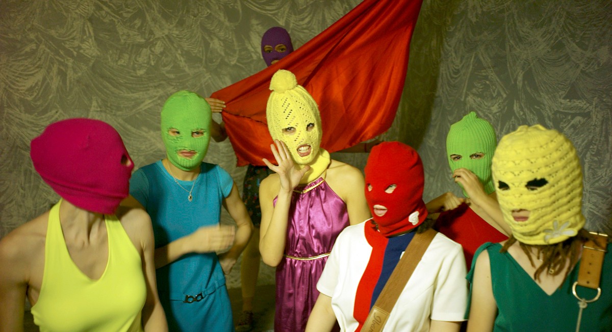Member of Russian anti-Putin protest group Pussy Riot detained after entering Poland