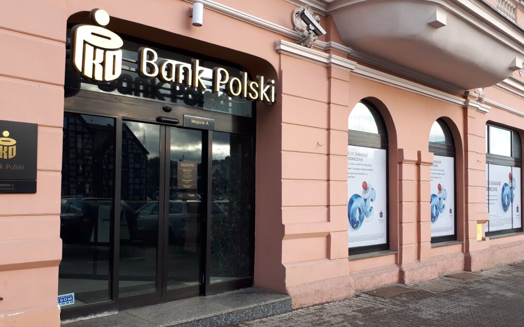Polish parliament approves corporate income tax hike for banks