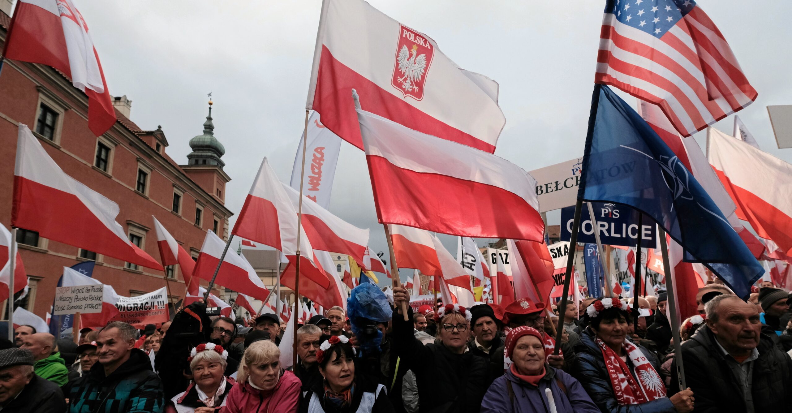 Polish opposition hold protest against EU migration and trade policies
