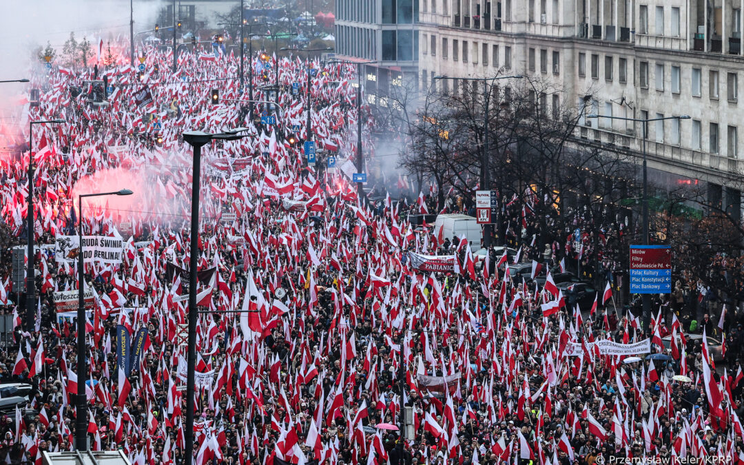 Large right-wing Independence March passes through Warsaw