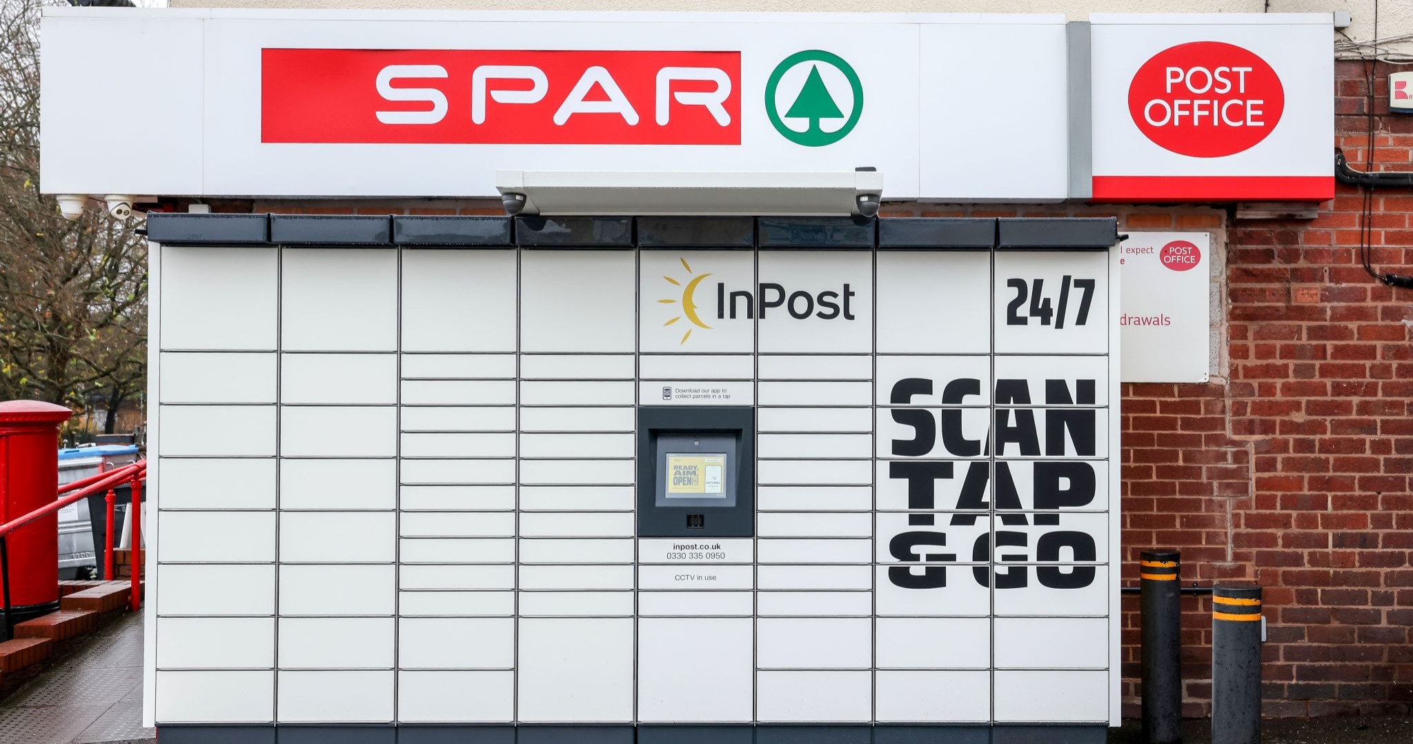 Polish delivery giant InPost launches first parcel lockers at UK post offices