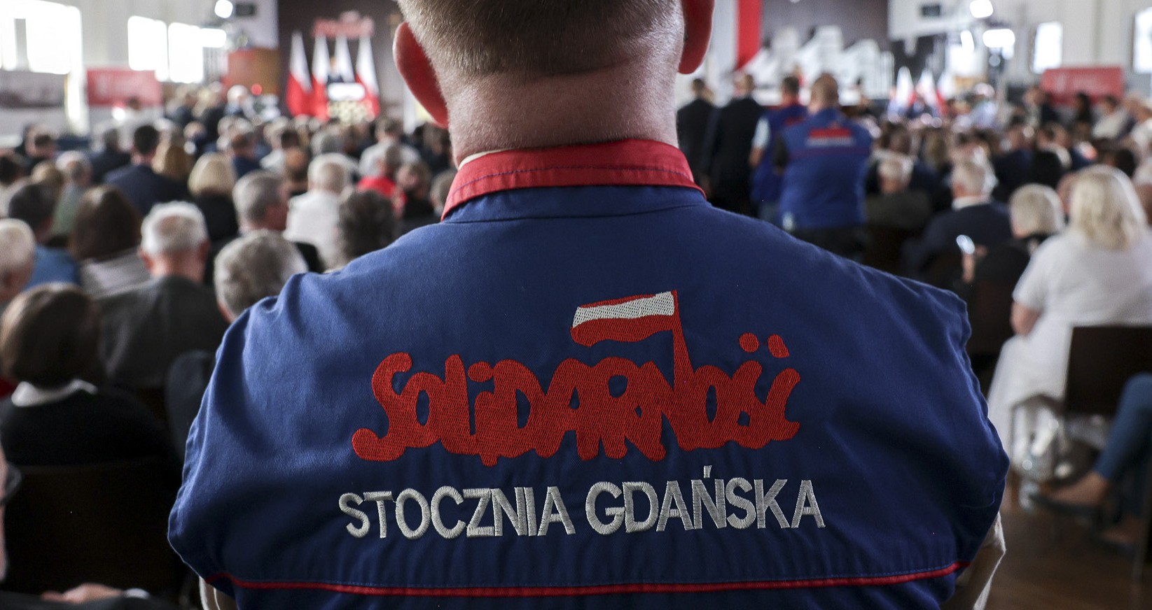 Poland’s Solidarity trade union wins legal battle for control of iconic logo