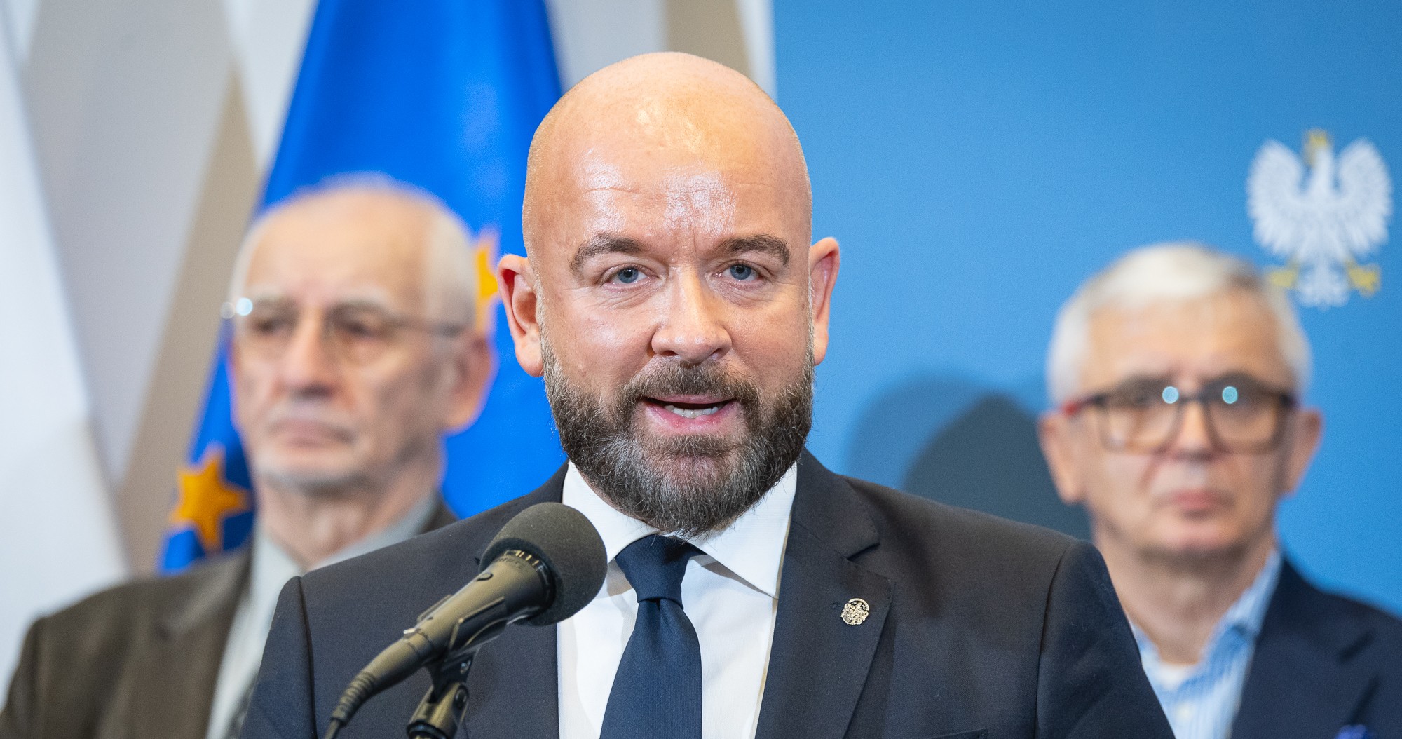 Leading politicians to face trial over links to Polish university accused of corruptly issuing MBAs