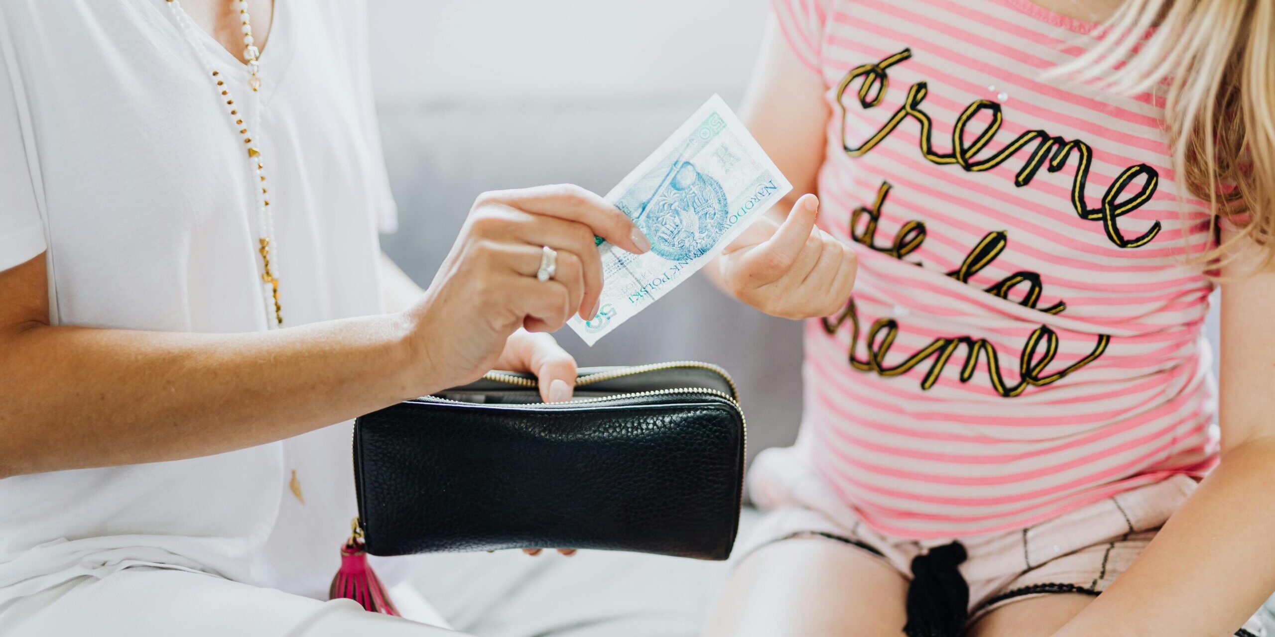 Poland’s richest receive more in child benefits than poorest, finds report