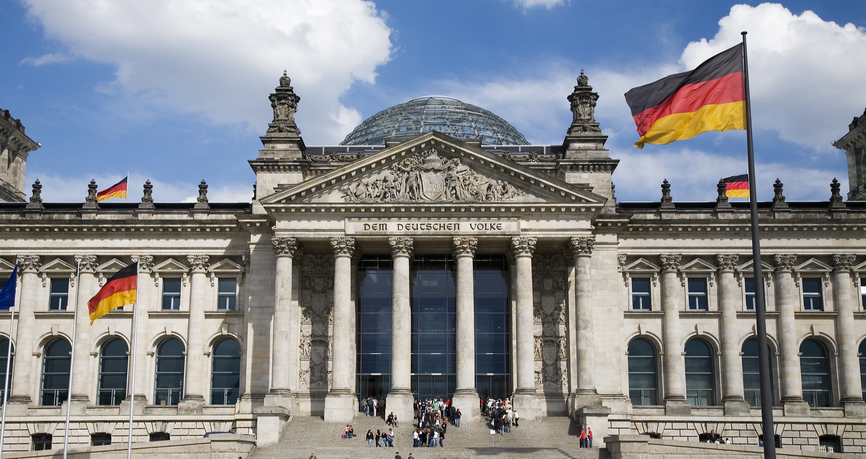 German parliament calls for memorial to Polish WWII victims