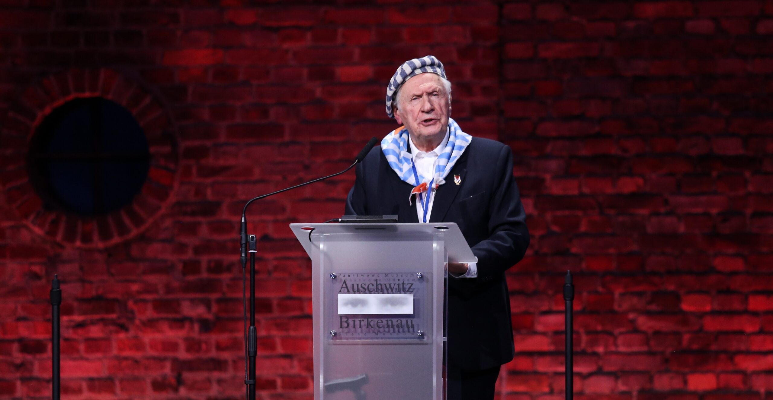 Former Auschwitz prisoner can sue German publisher for writing “Polish death camp”, rules court