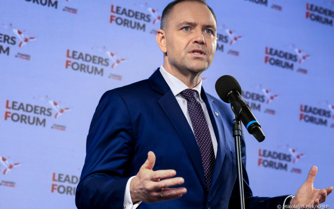 Polish president proposes law jailing officials who question his powers