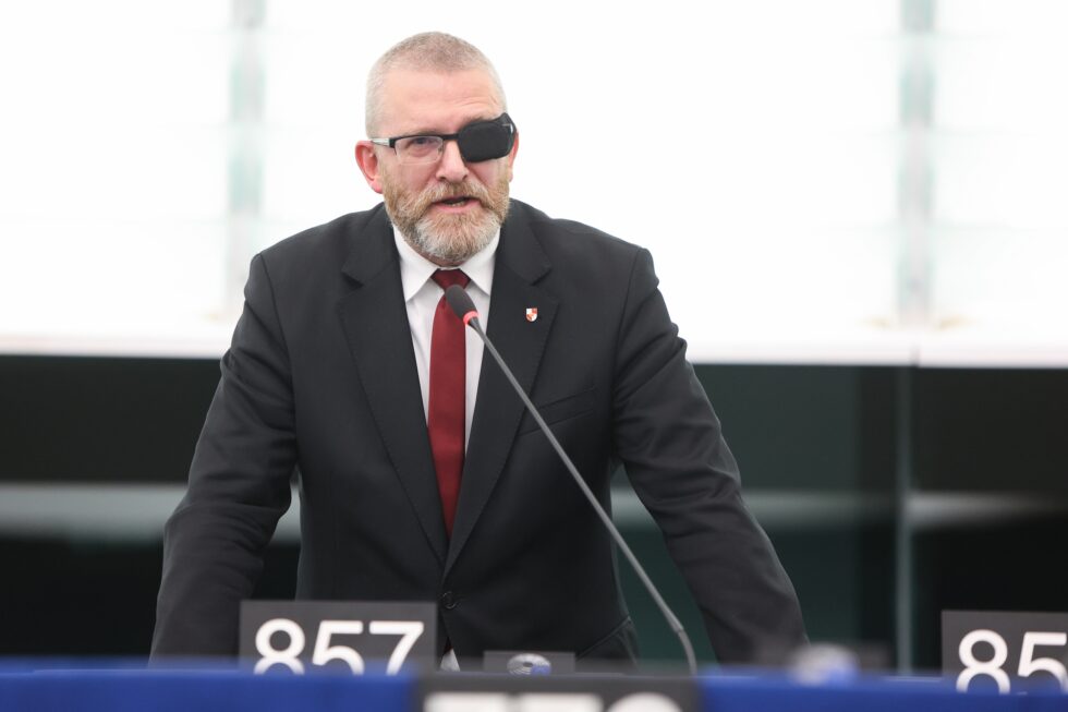 Owner of Polish hotel that hosted anti-Ukrainian far-right leader to ...