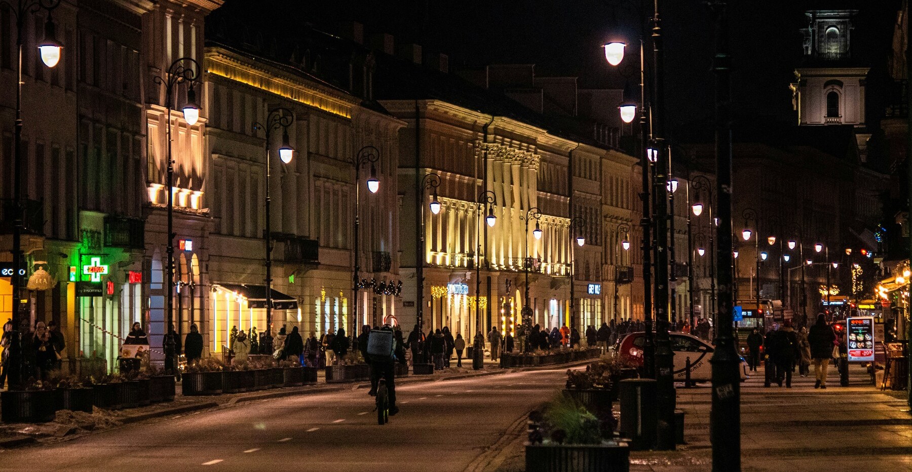 Warsaw bans nighttime alcohol sales in shops