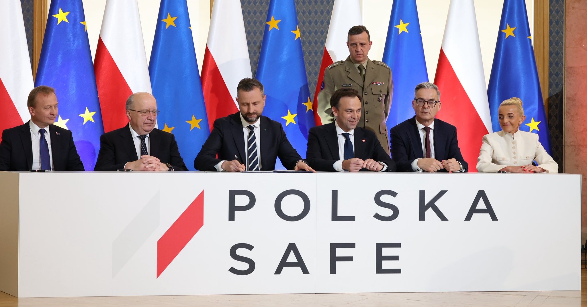 Poland signs agreement with EU for €44 billion in SAFE defence loans