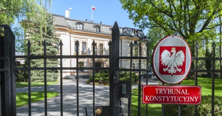 Polish constitutional court endorses president’s right not to swear in new judges
