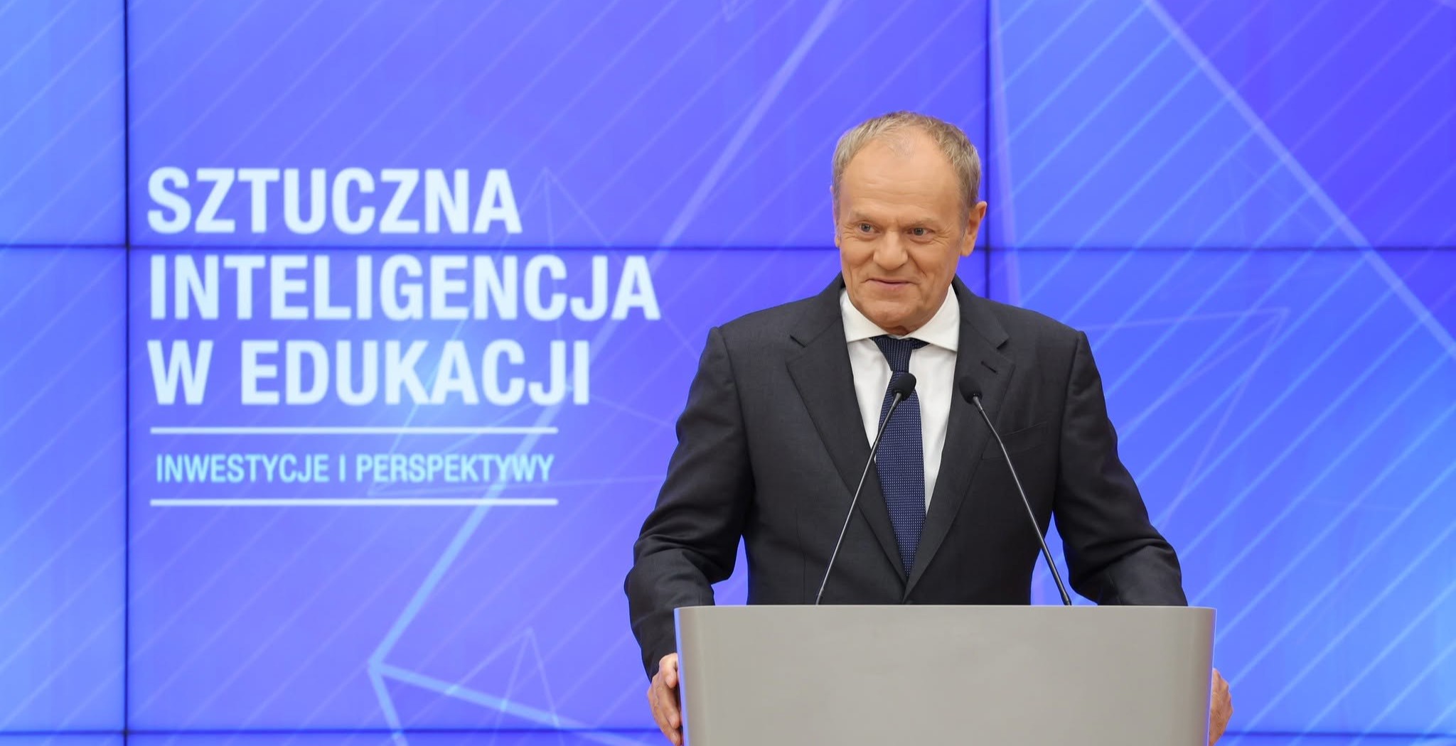 Poland to equip 12,000 schools with AI labs