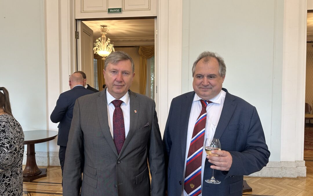 Polish far-right figures celebrate Russia Day at Russian embassy