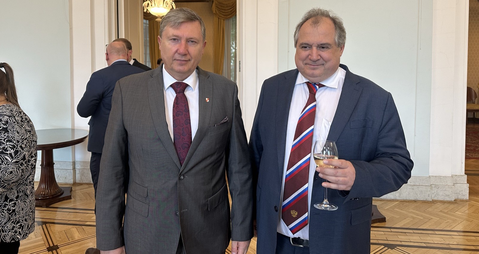 Polish far-right figures celebrate Russia Day at Russian embassy